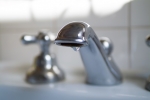 В Березниках 8 многоквартирных домов продолжают оставаться без водоснабжения