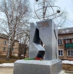 Вандалы сломали памятник ликвидаторам аварии на Чернобыльской АЭС 