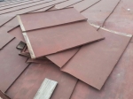Жители Александровска похитили железо с крыши муниципального здания